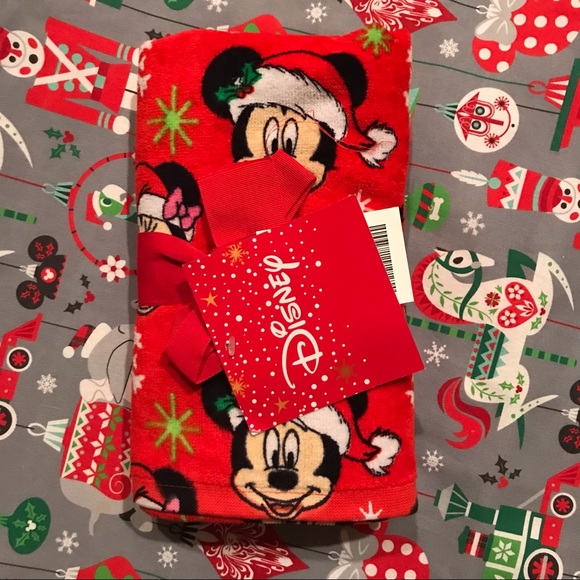 Two Santa Mickey Mouse red Christmas hand Towels - Picture 6 of 7